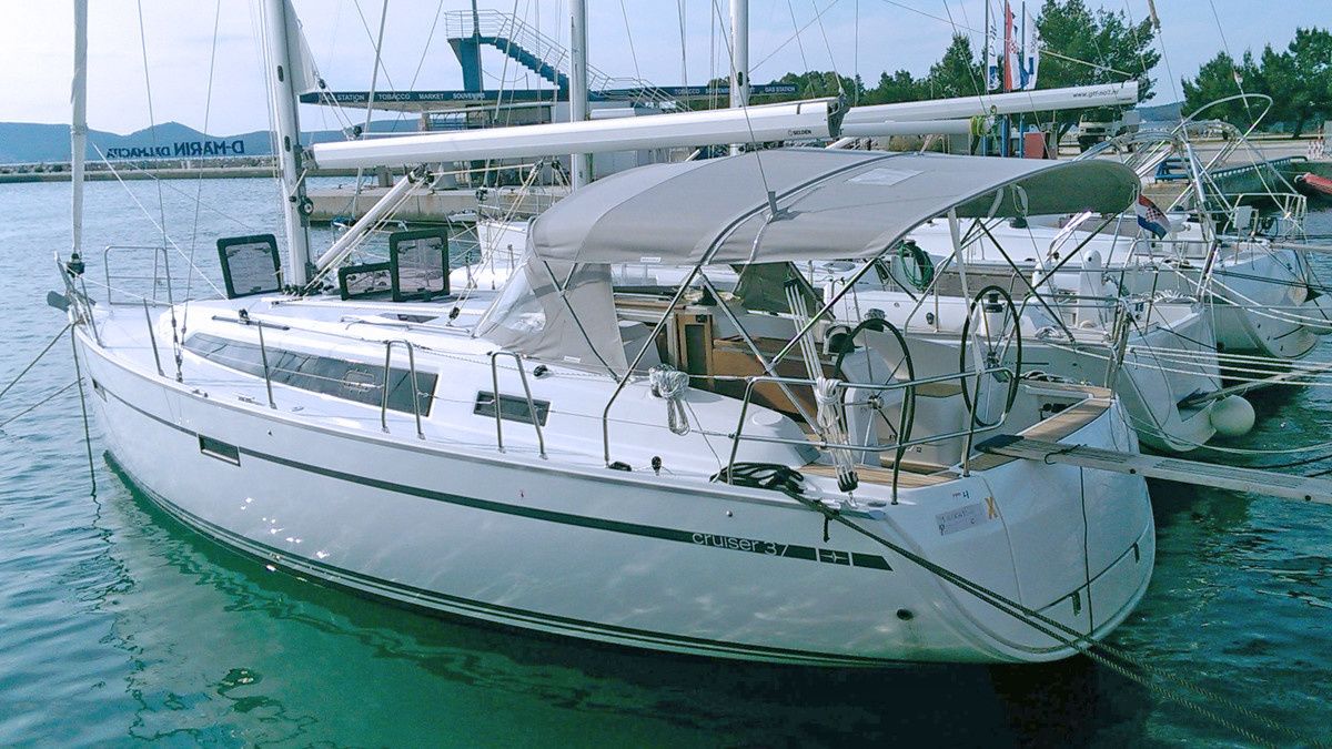 Bavaria Cruiser 37 | Fjaka