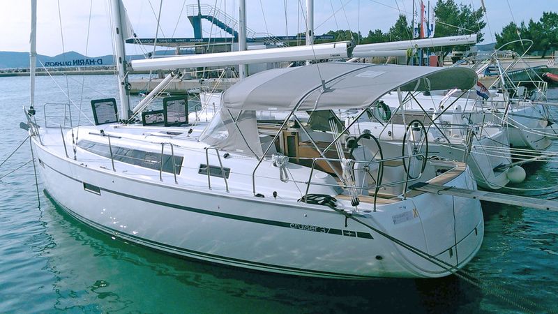 Bavaria Cruiser 37 | Fjaka