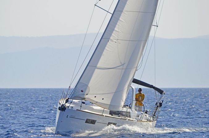 Beneteau Oceanis 35 | Hobbit