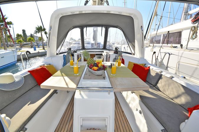 Beneteau Oceanis 35 | Hobbit