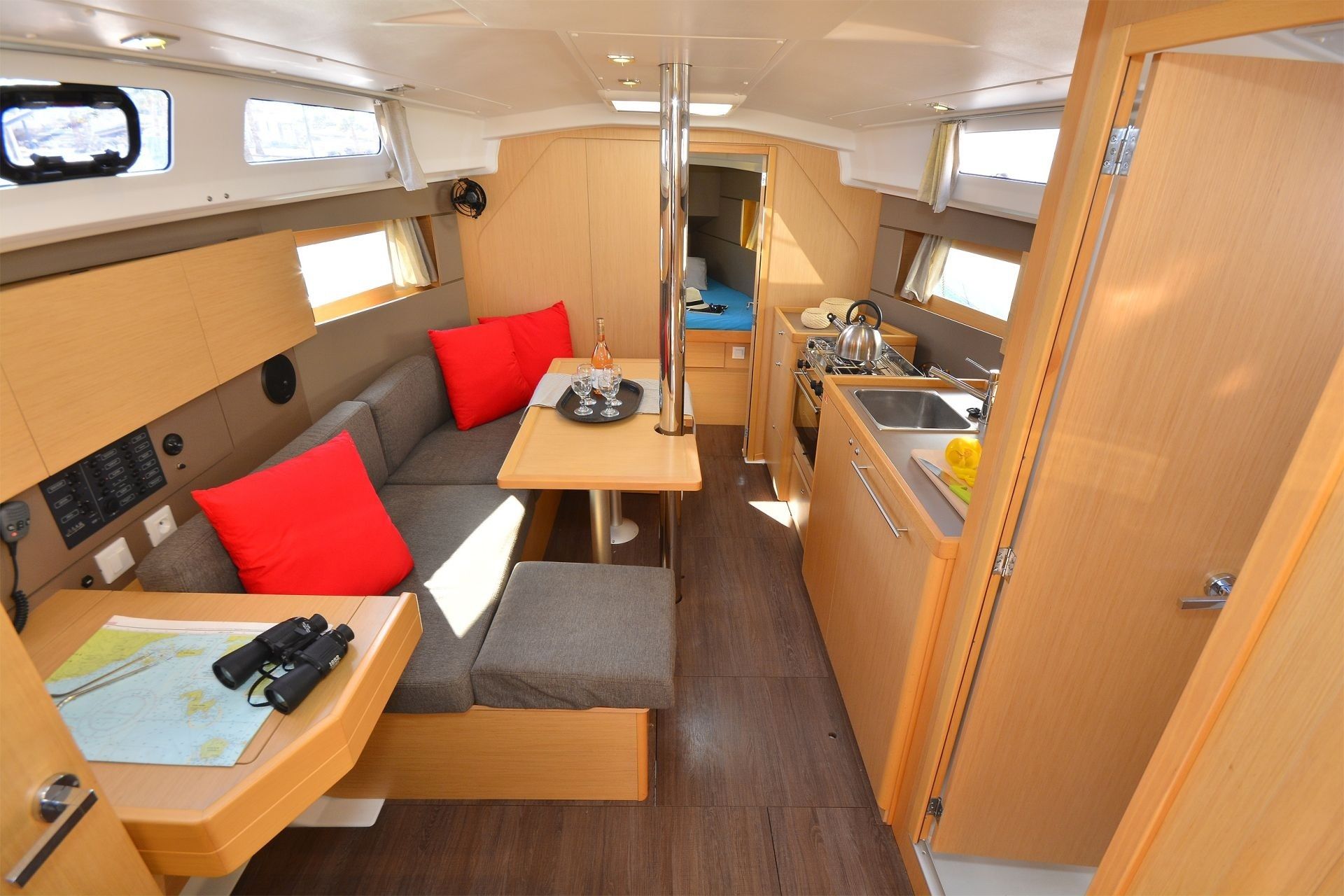 Beneteau Oceanis 35 | Hobbit