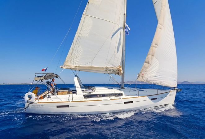 Beneteau Oceanis 45 | Butterfly