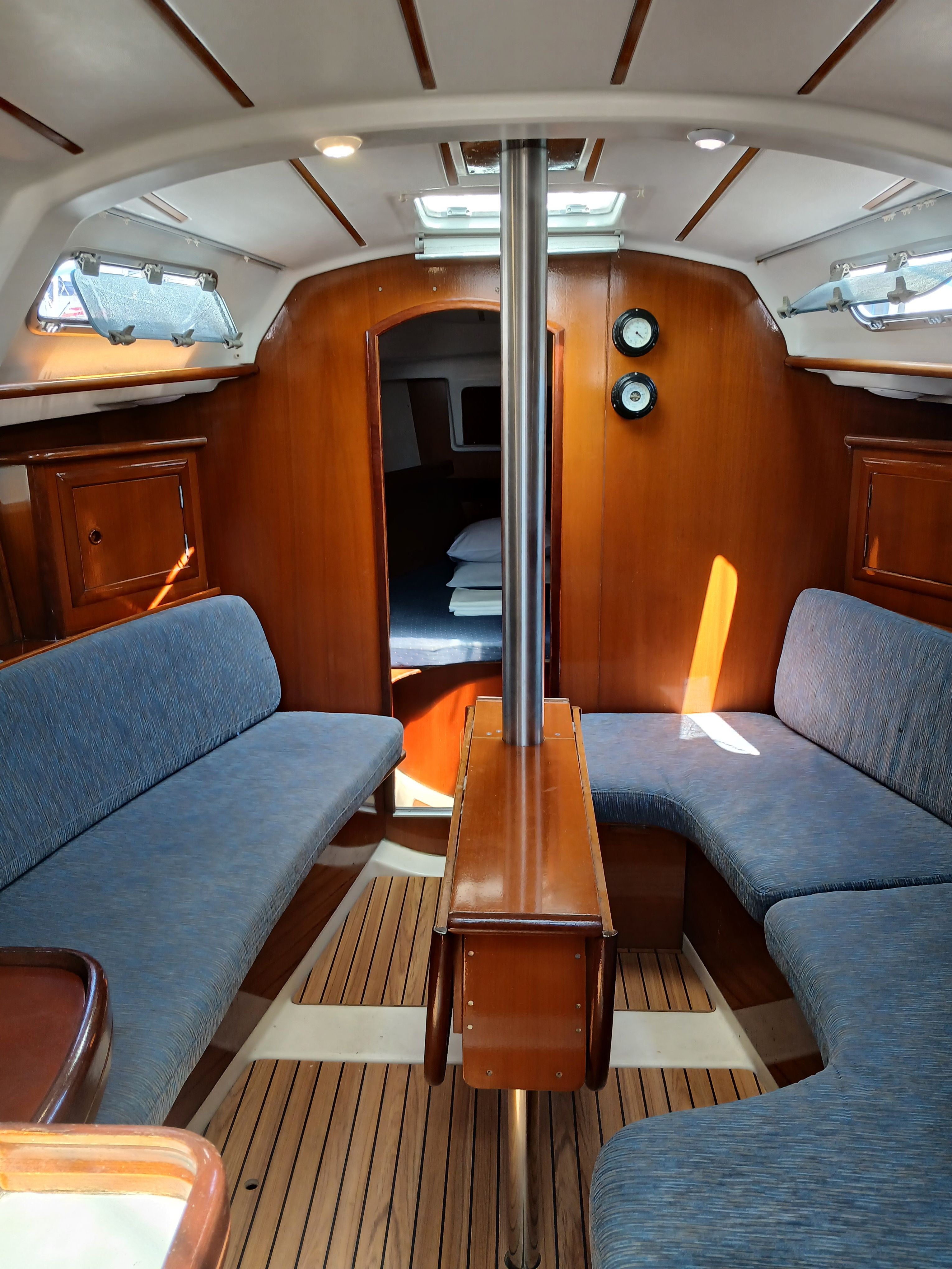 Beneteau Oceanis Clipper 331 | Grdelin