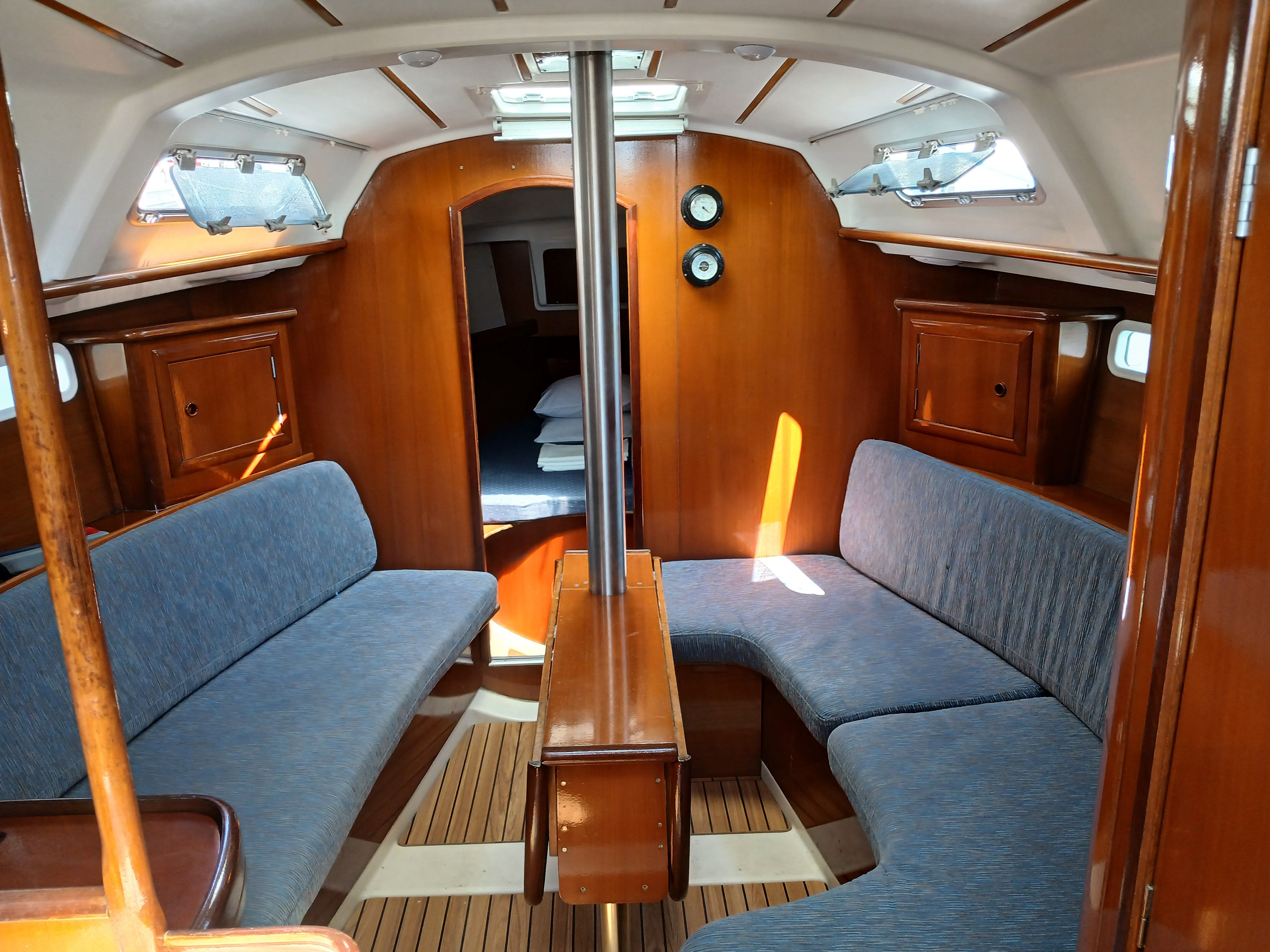 Beneteau Oceanis Clipper 331 | Grdelin