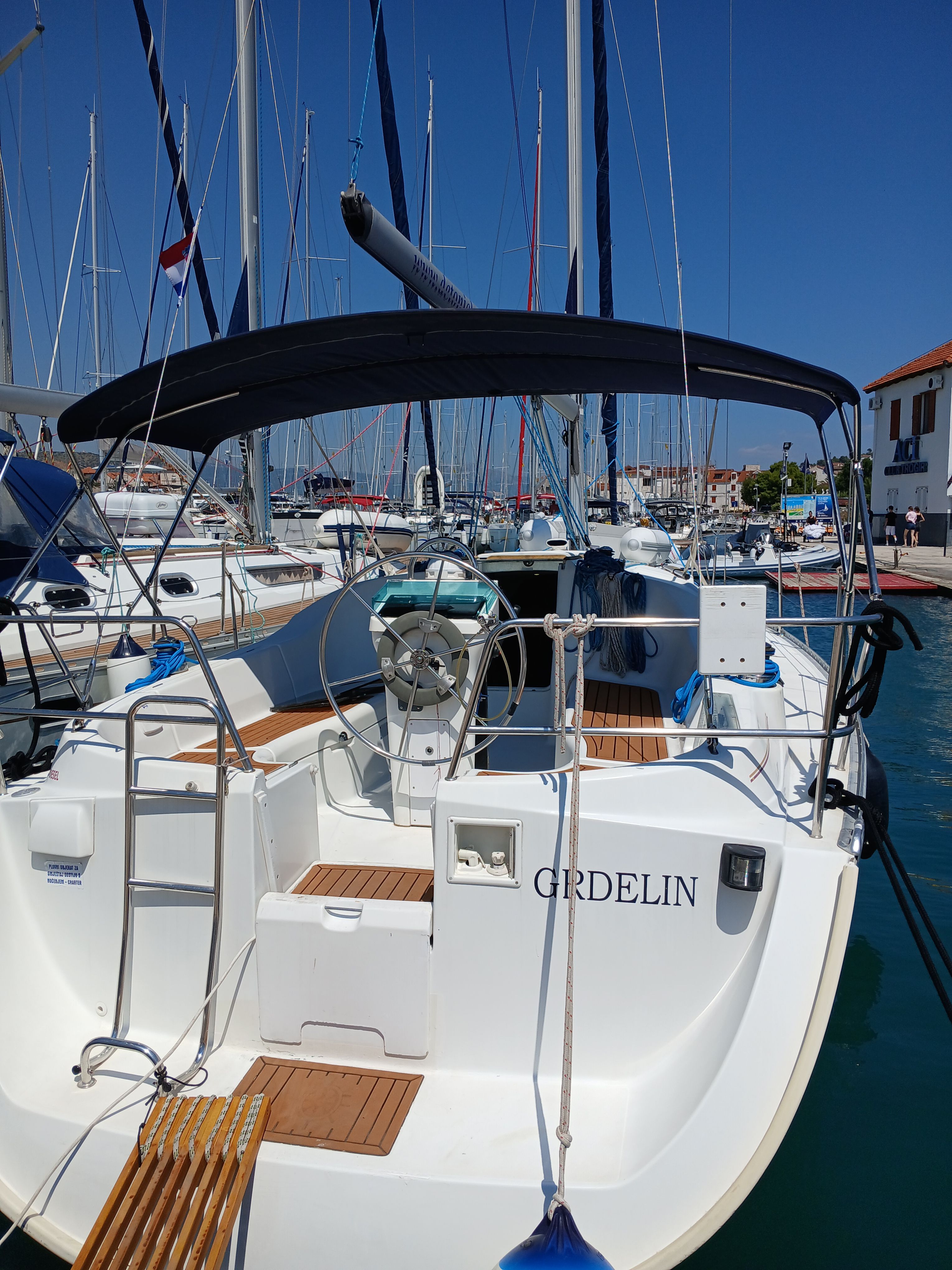 Beneteau Oceanis Clipper 331 | Grdelin