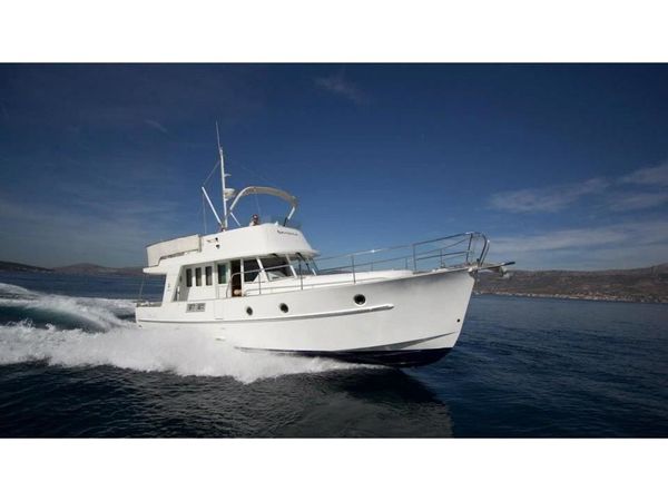 Beneteau Swift Trawler 42 | Skitnica