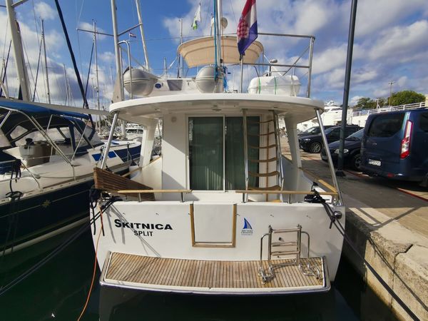 Beneteau Swift Trawler 42 | Skitnica