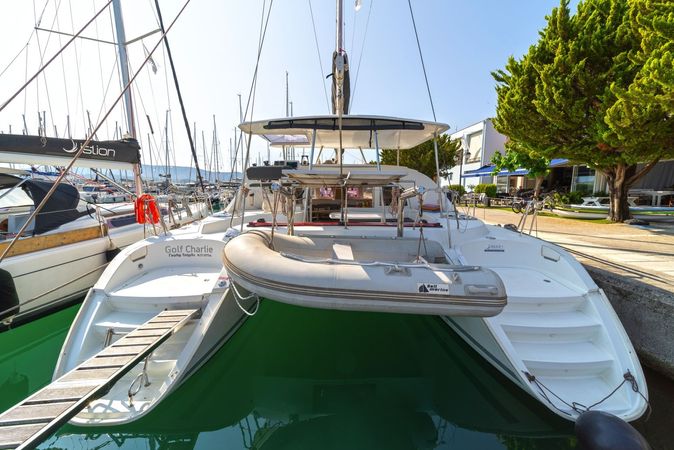 Lagoon 380 | Golf Charlie