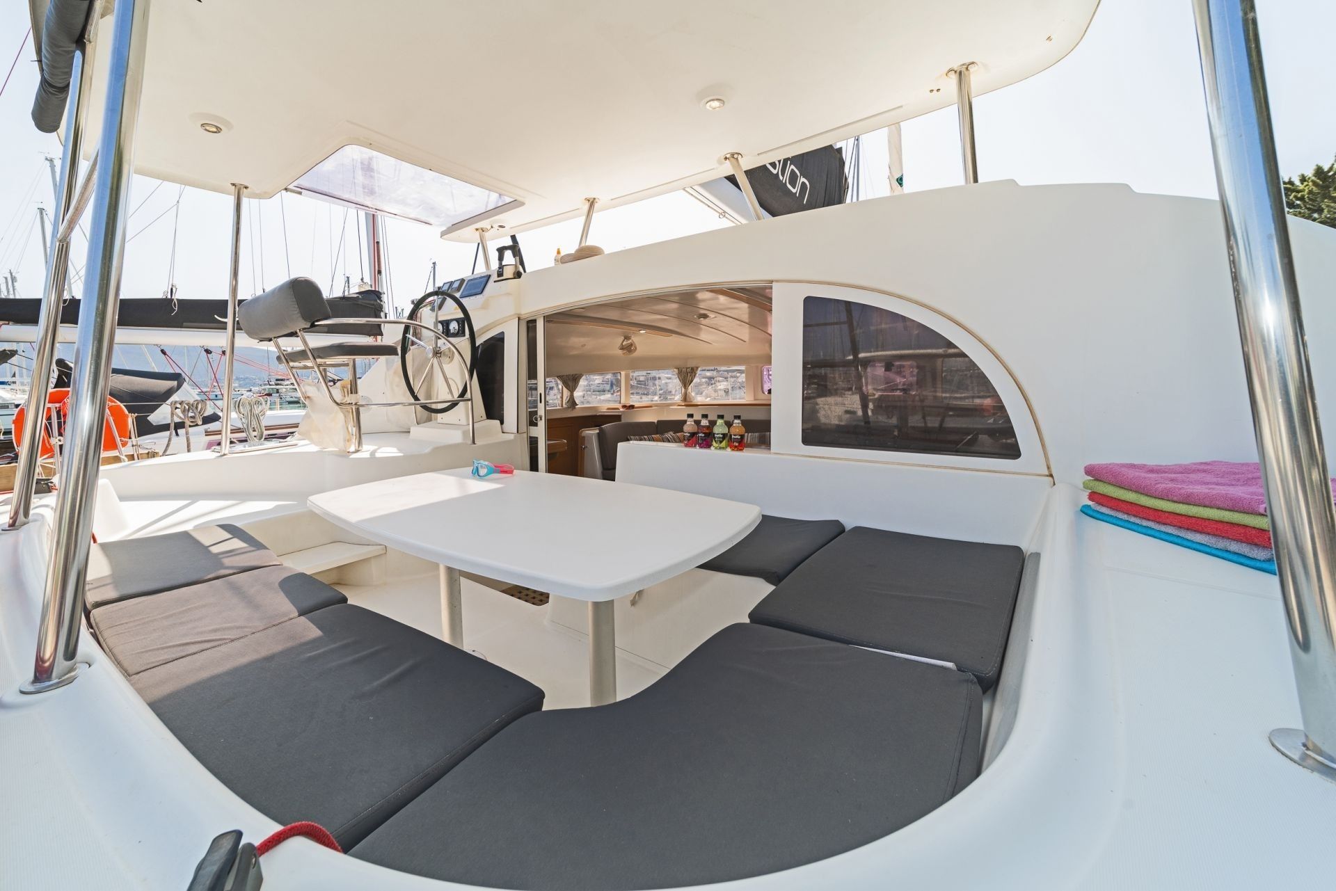 Lagoon 380 | Golf Charlie