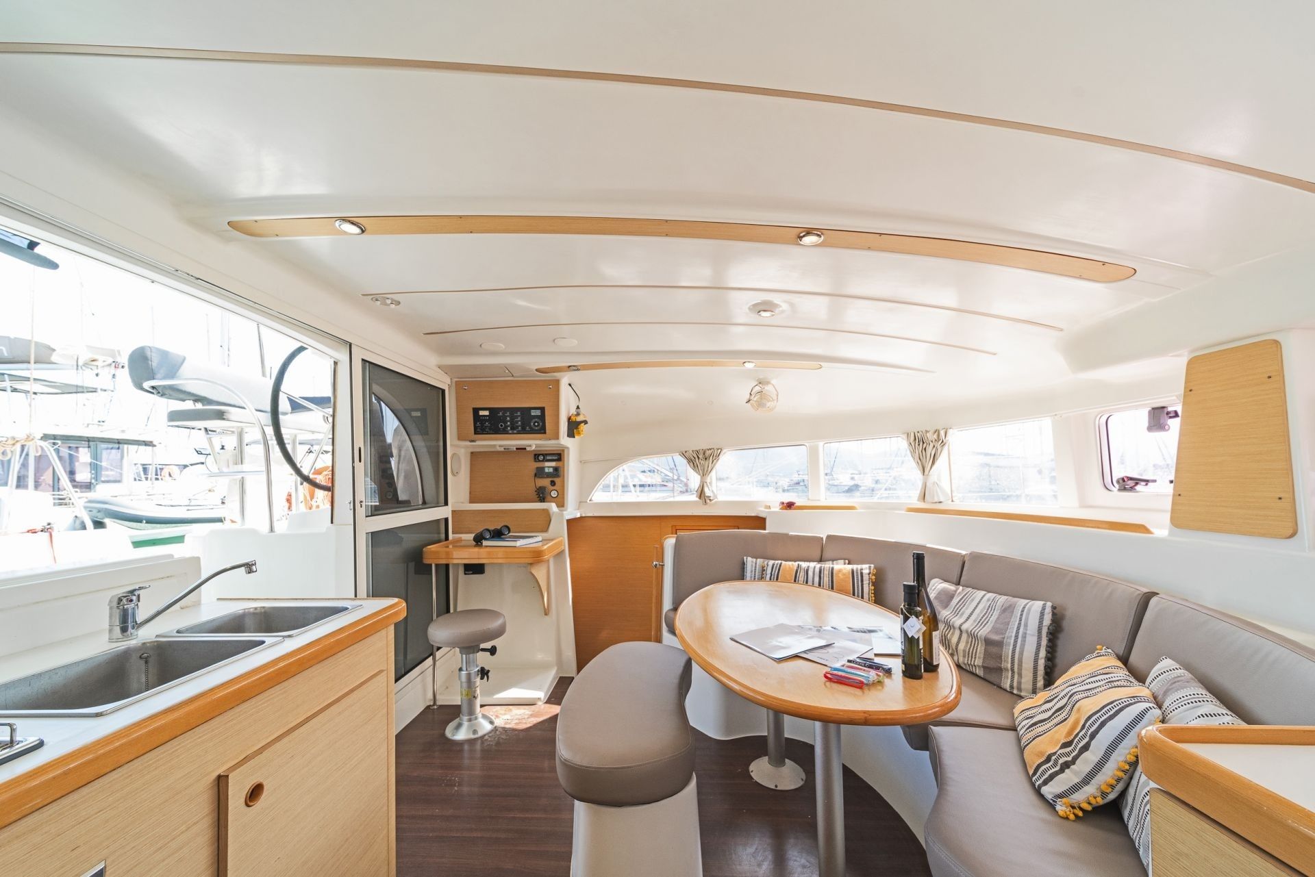 Lagoon 380 | Golf Charlie