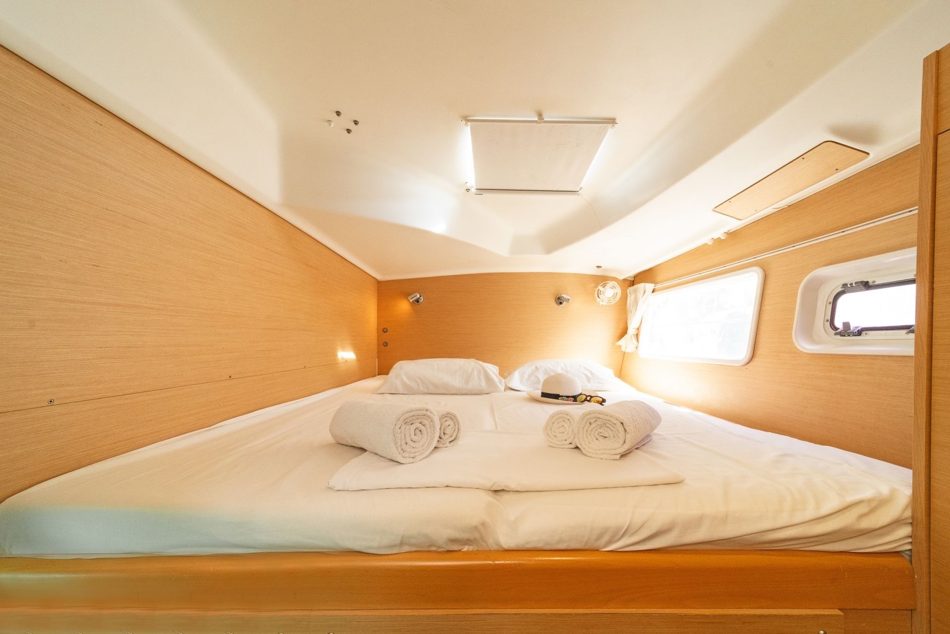 Lagoon 380 | Golf Charlie