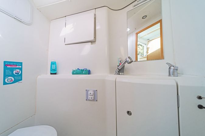 Lagoon 380 | Golf Charlie