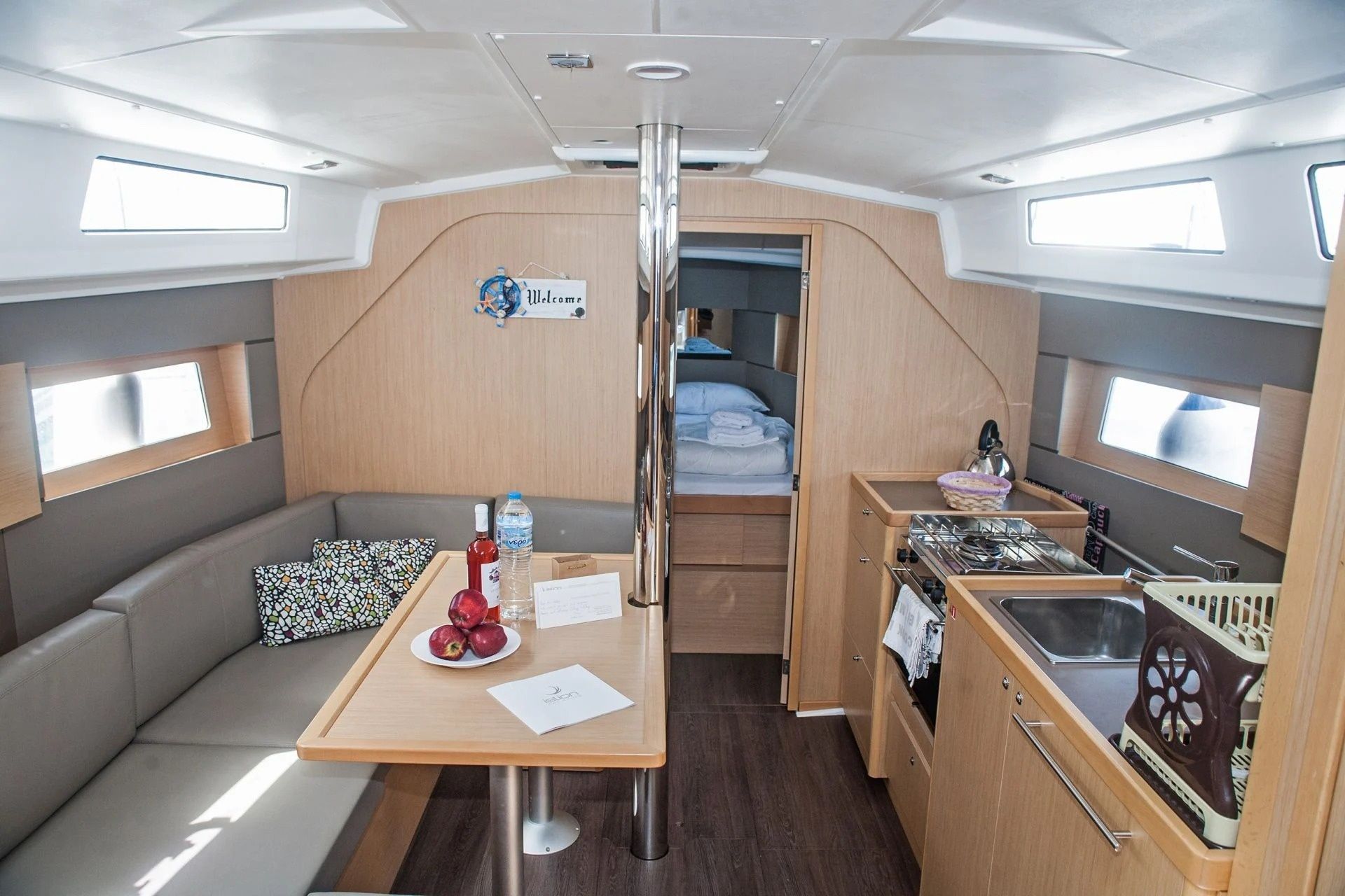 Beneteau Oceanis 38 | Zografia