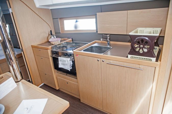 Beneteau Oceanis 38 | Zografia