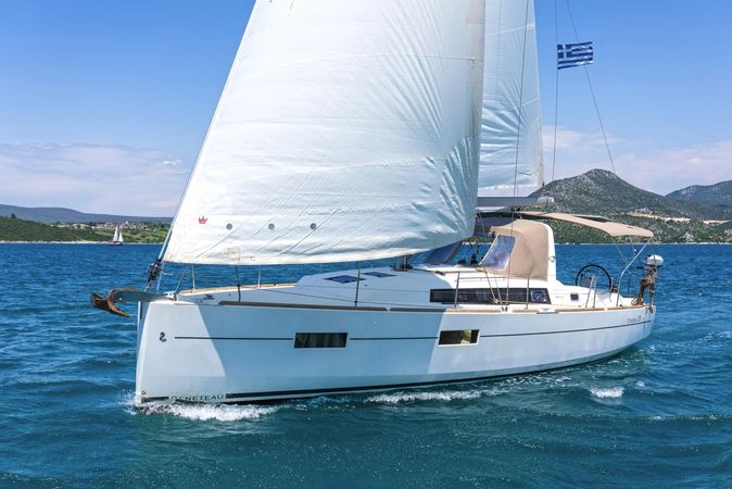 Beneteau Oceanis 38 | Zografia