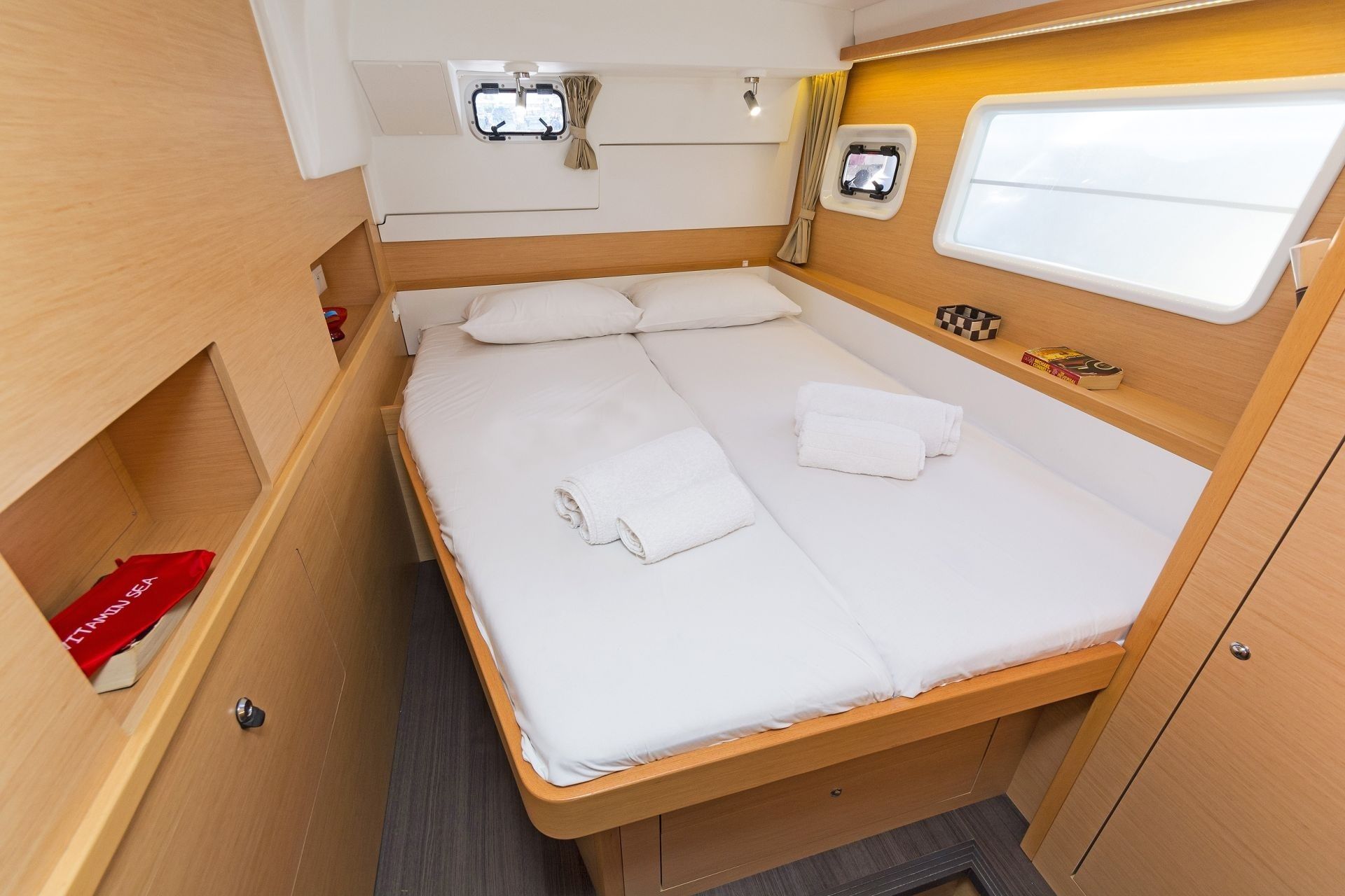 Lagoon 400 S2 | Turquoise