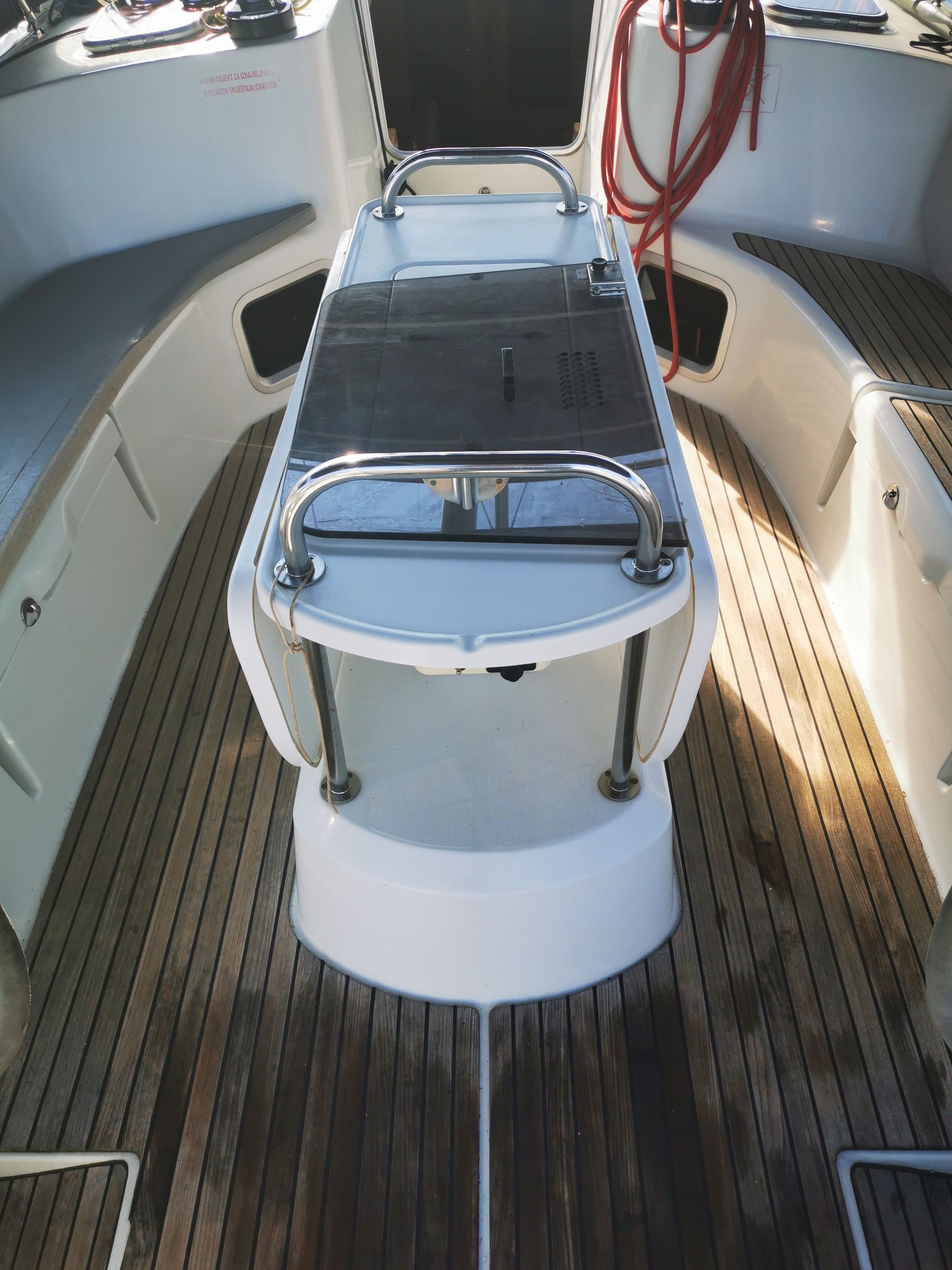Jeanneau Sun Odyssey 49 | Vila 1