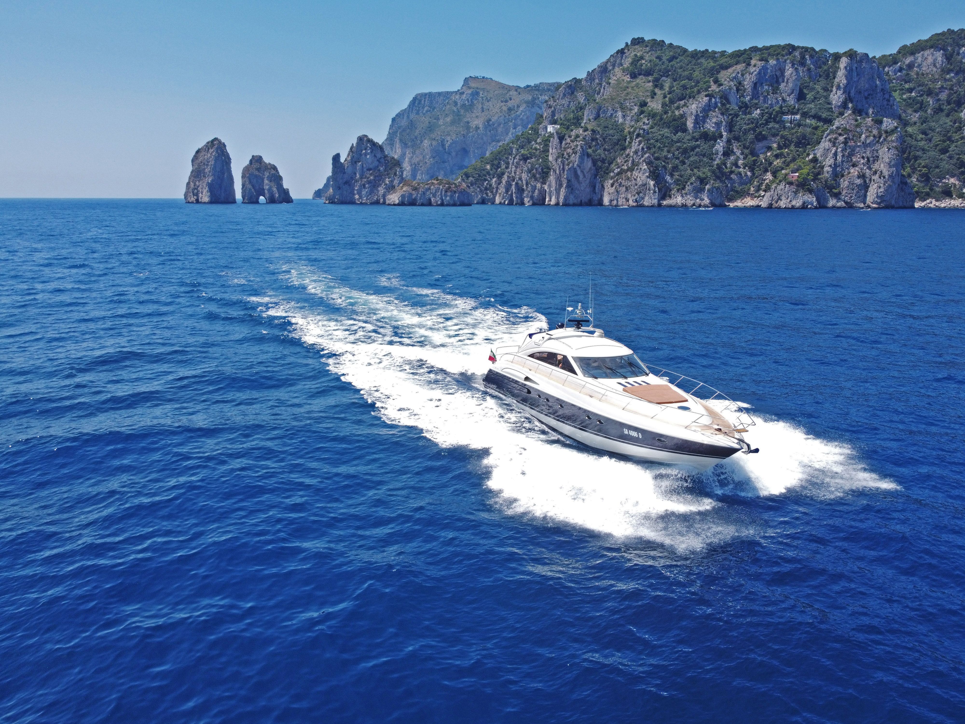 Princess 65 | Martiniky 2