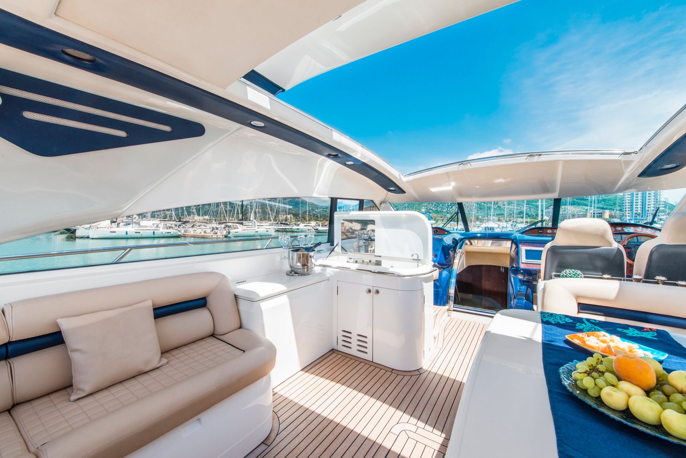 Princess 65 | Martiniky 2