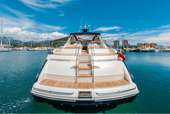 Princess 65 | Martiniky 2