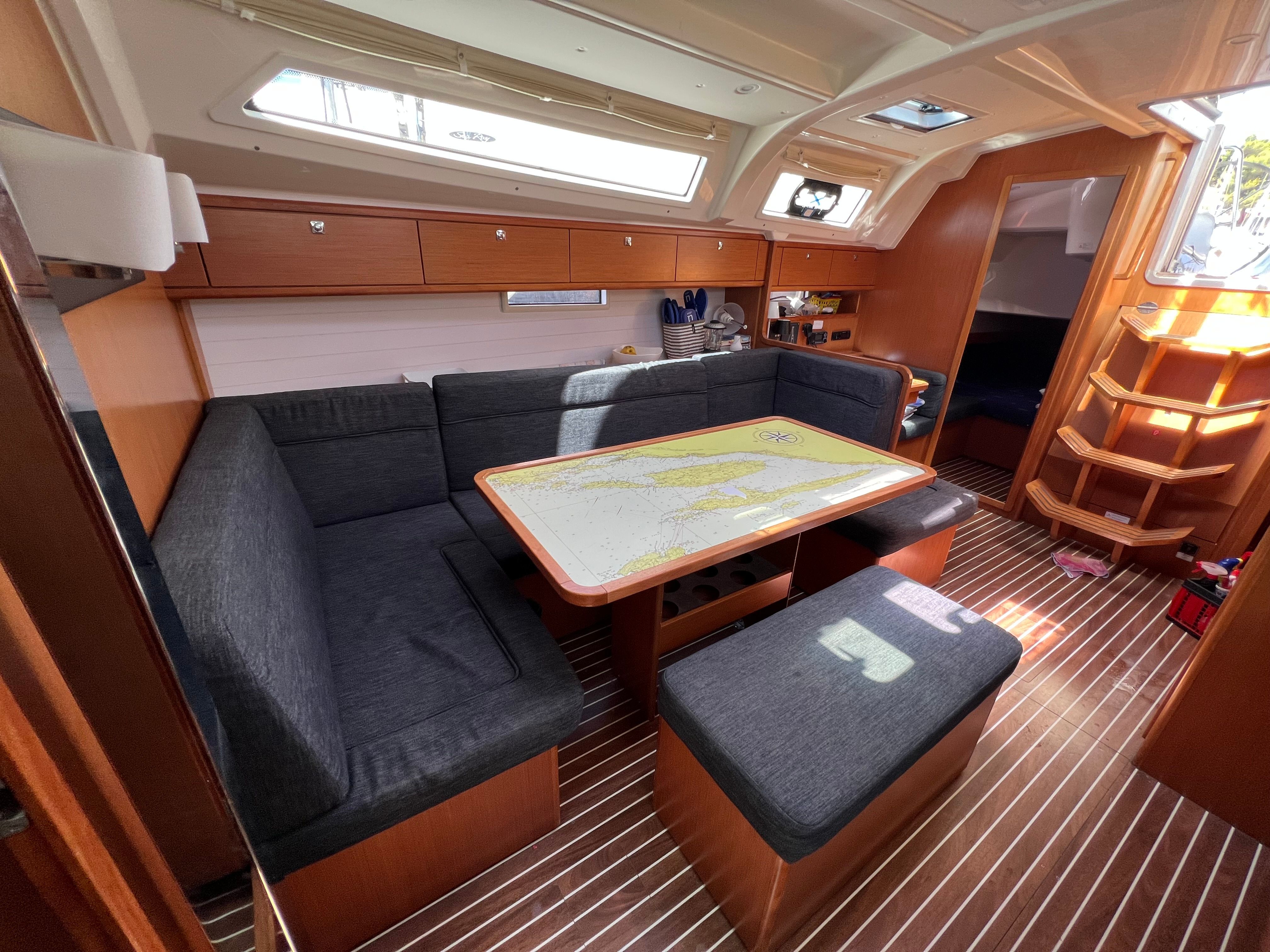 Bavaria Cruiser 41 | Lory