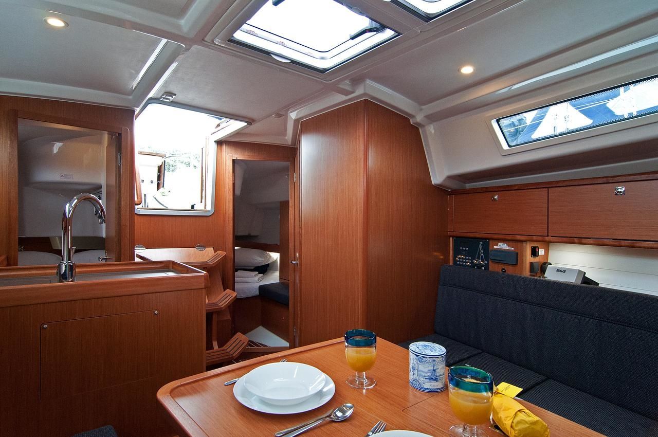 Bavaria Cruiser 34 | Adria Masa