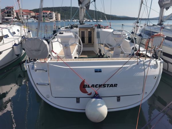 Bavaria Cruiser 41S | Blackstar