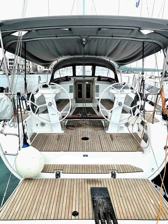 Bavaria Cruiser 41S | Blackstar
