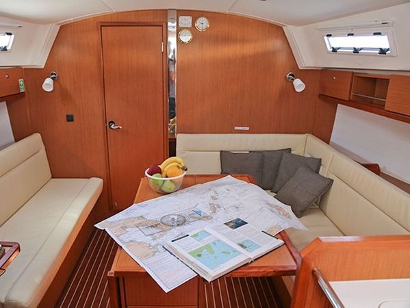 Bavaria Cruiser 36 | Doris