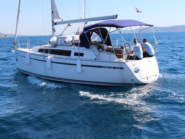 Bavaria Cruiser 34 | Bella