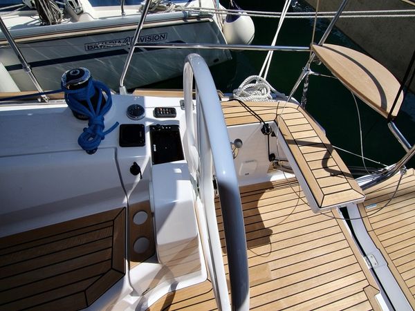 Elan 40 | Lyra
