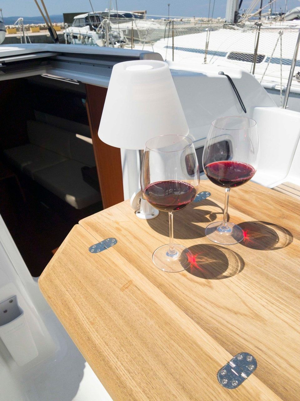 Beneteau Oceanis 31 | Honey