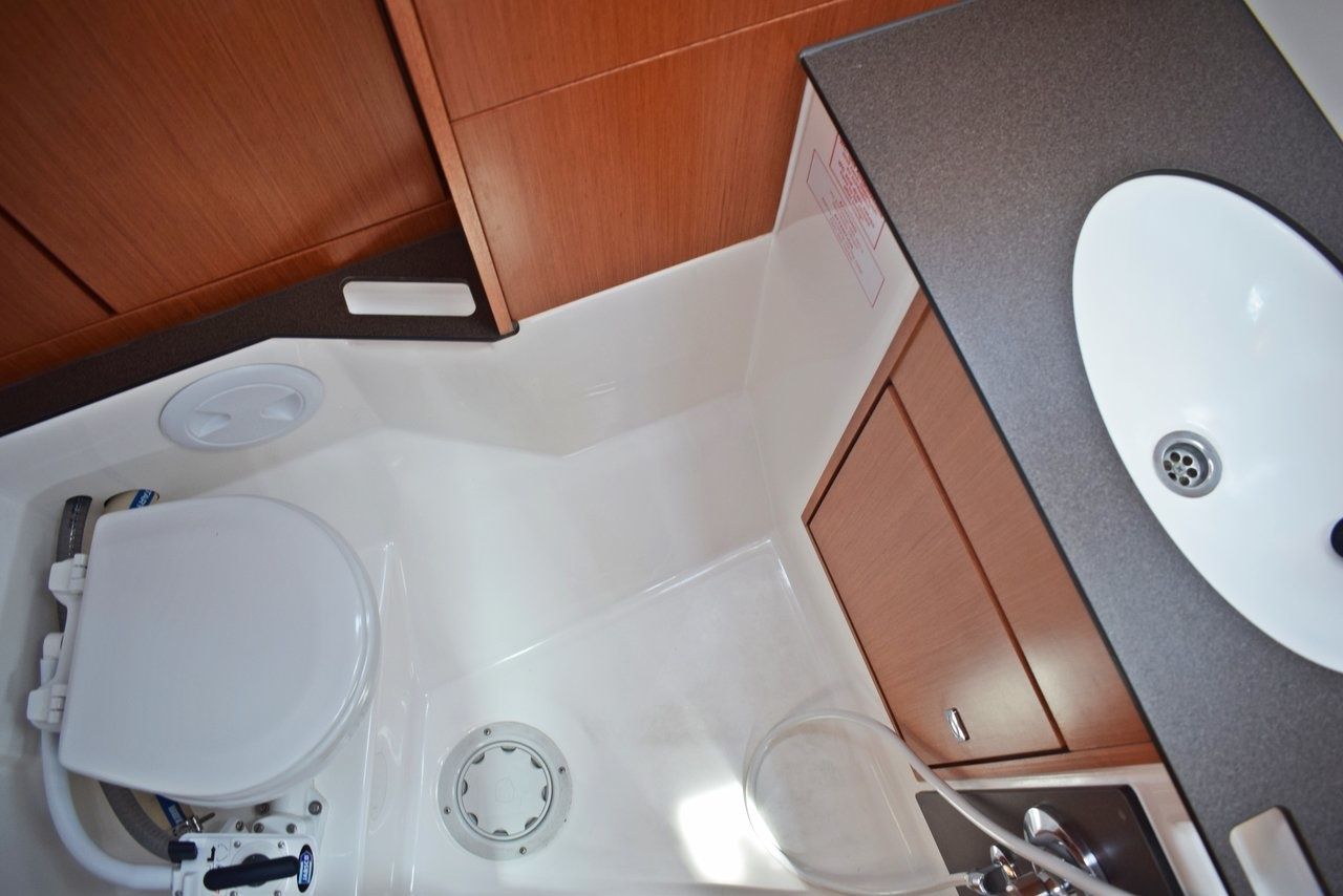 Bavaria Cruiser 37 | Zaklopatica