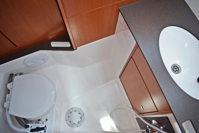 Bavaria Cruiser 37 | Zaklopatica