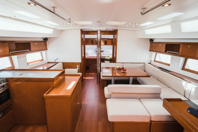 Beneteau Oceanis 55 | Esther