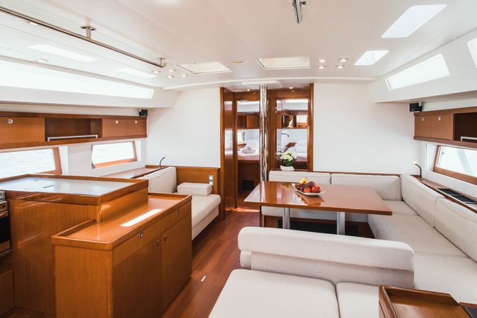 Beneteau Oceanis 55 | Esther