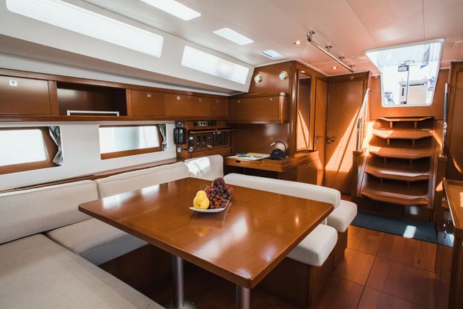 Beneteau Oceanis 55 | Esther