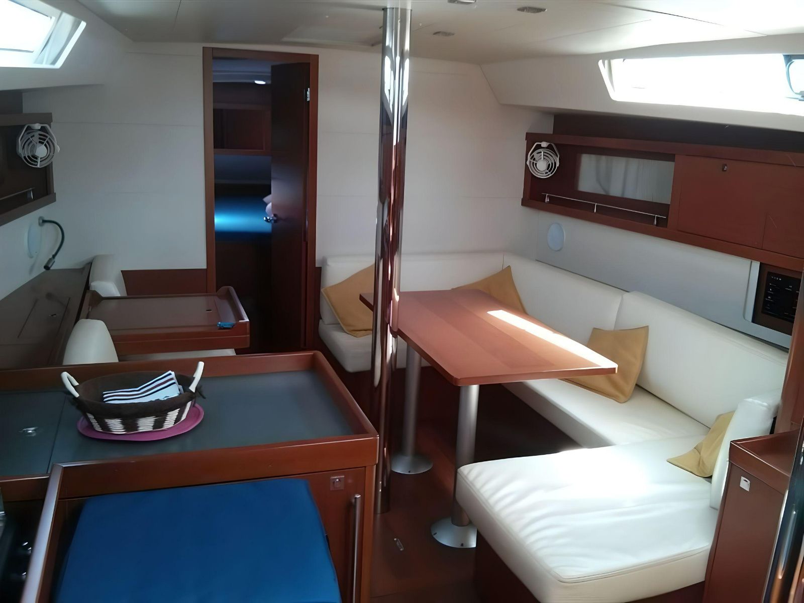 Beneteau Oceanis 41 | Warrior