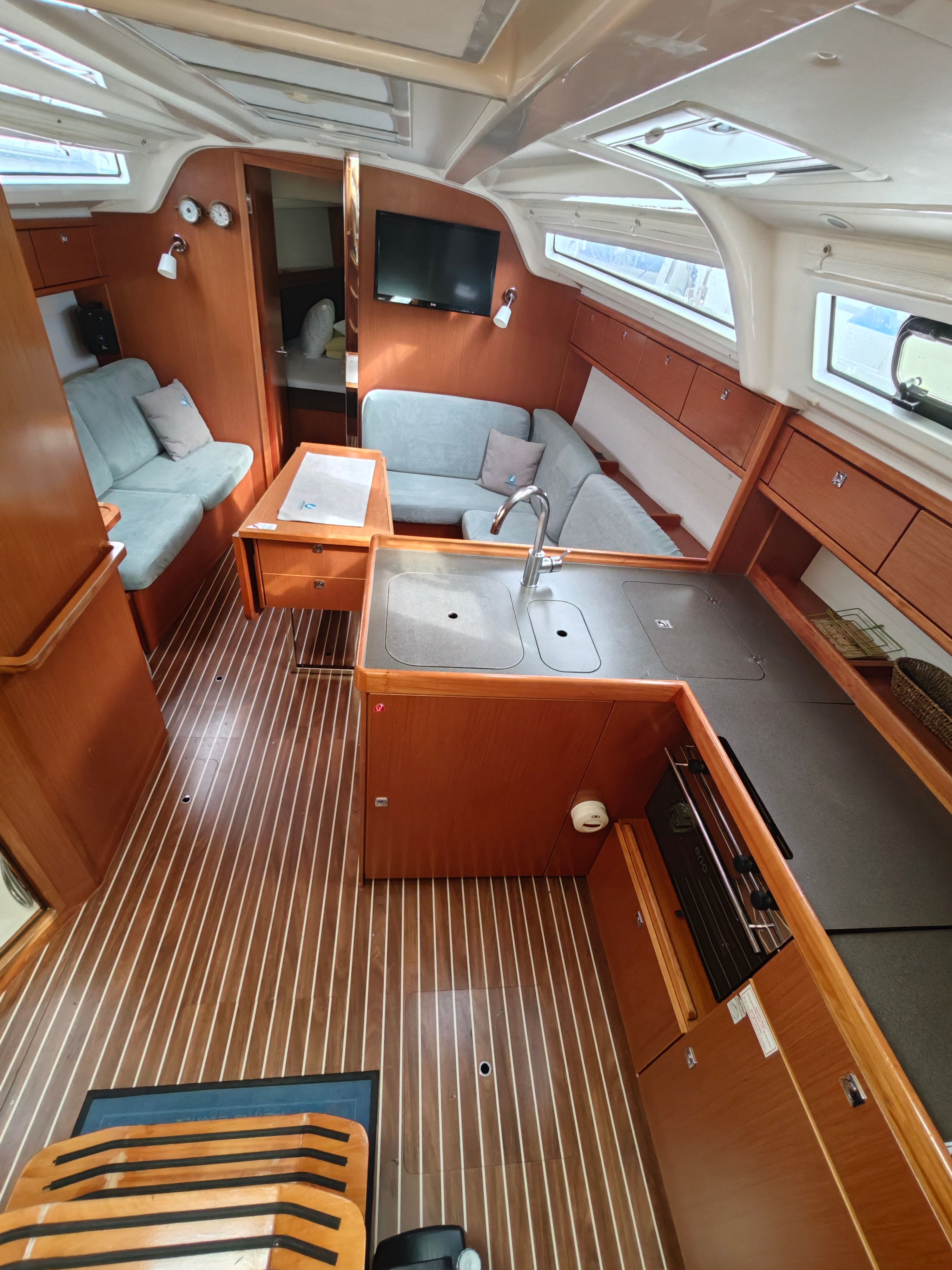 Bavaria Cruiser 37 | Bura