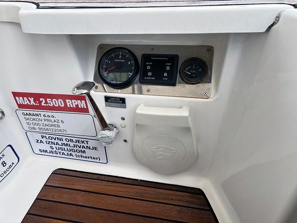 Bavaria Cruiser 37 | Jugo
