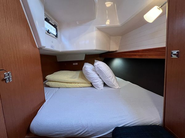 Bavaria Cruiser 37 | Jugo