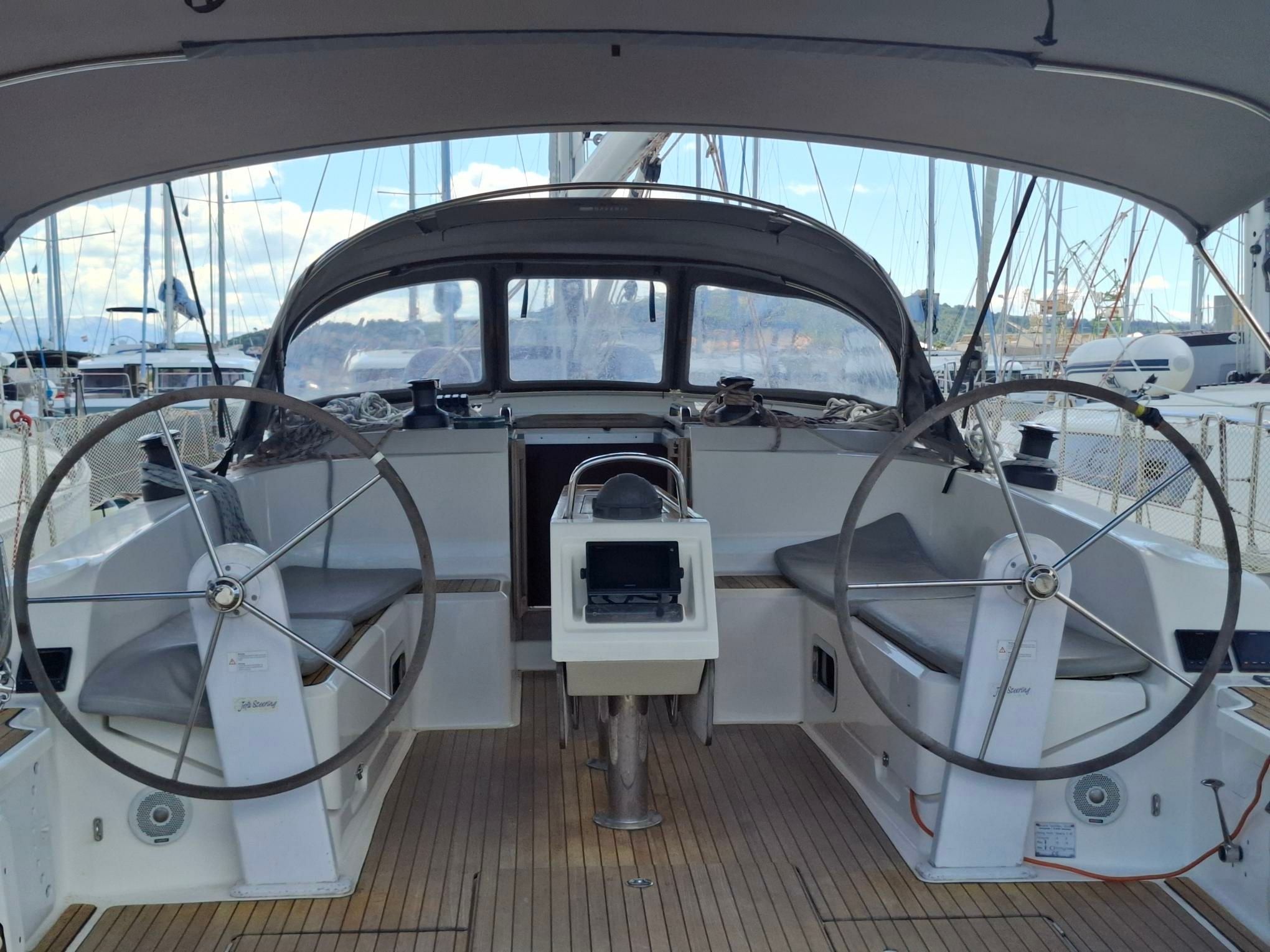 Bavaria Cruiser 46 | Malbec