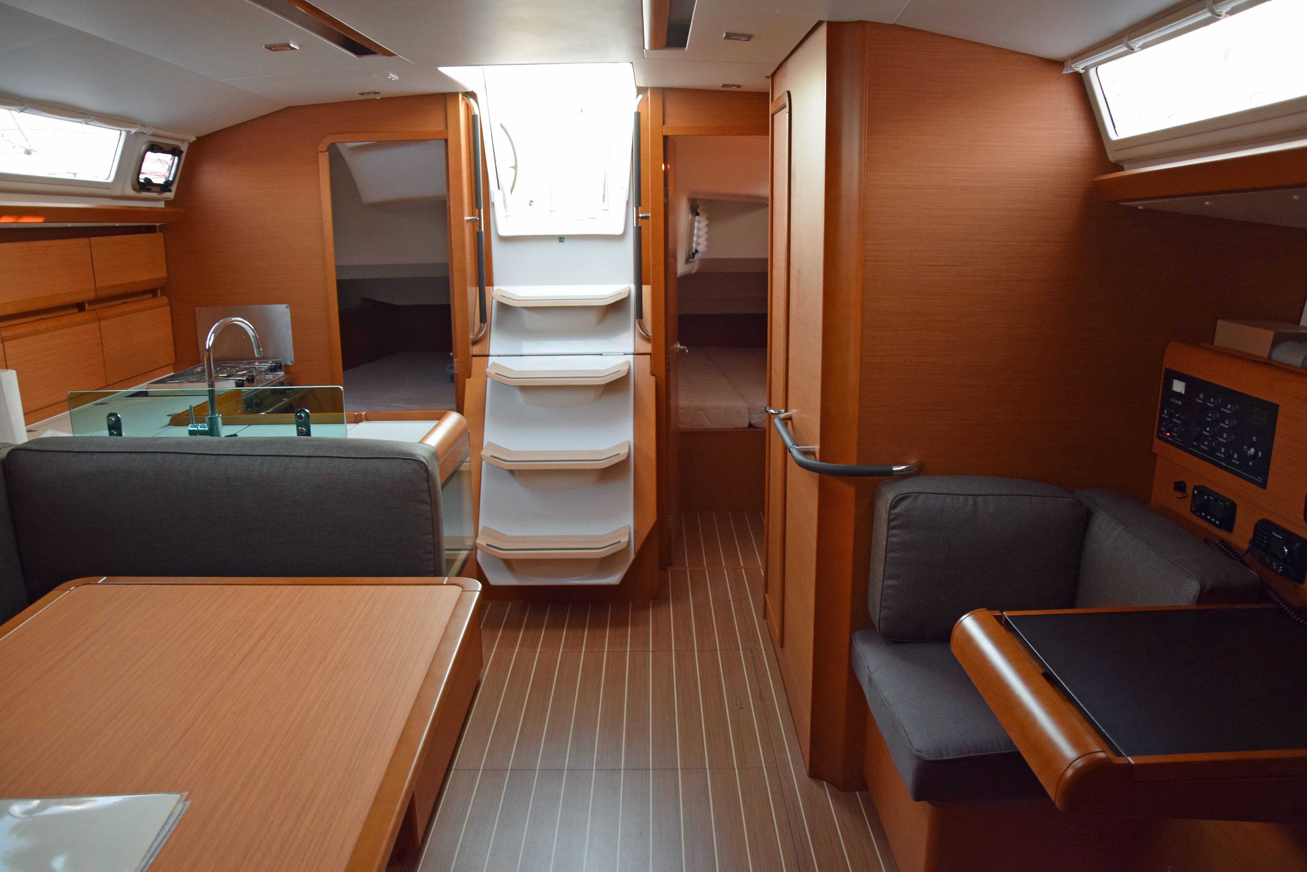 Jeanneau Sun Odyssey 449 | Beaujolais