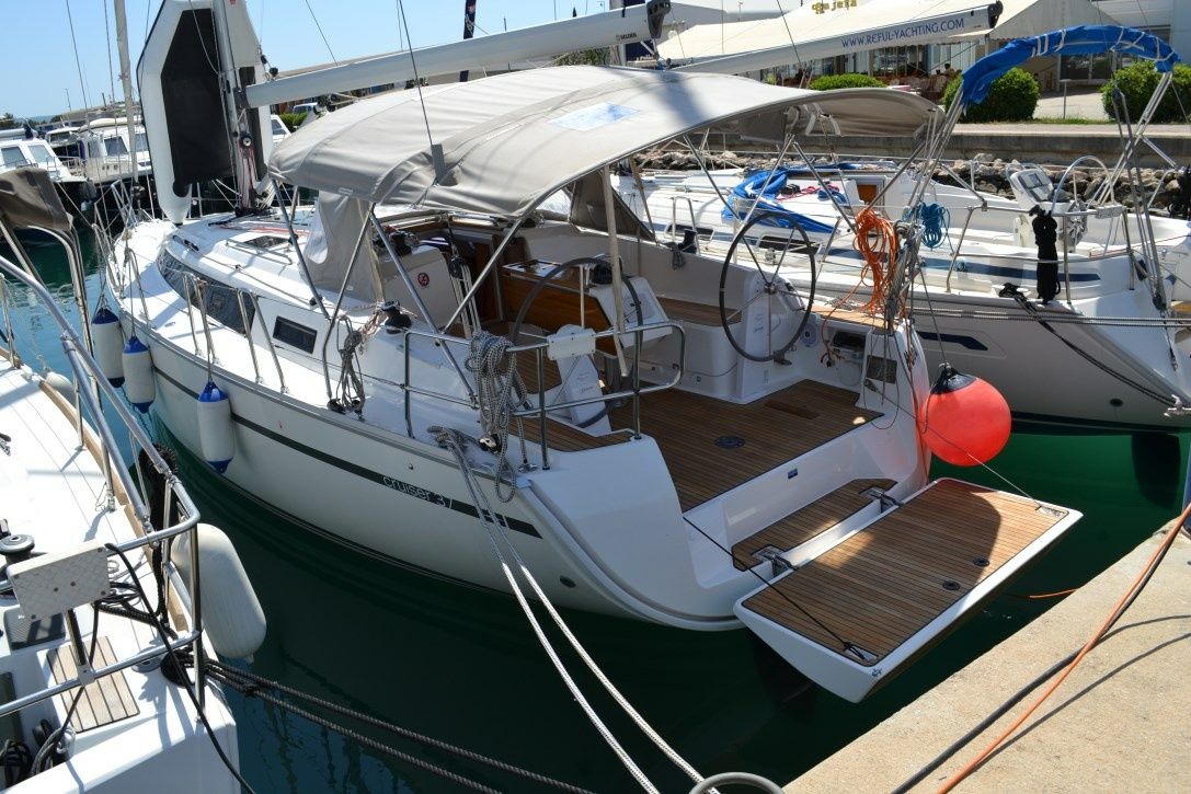 Bavaria Cruiser 37 | Hana