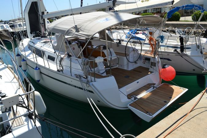 Bavaria Cruiser 37 | Hana