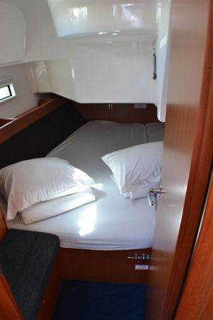 Bavaria Cruiser 37 | Hana
