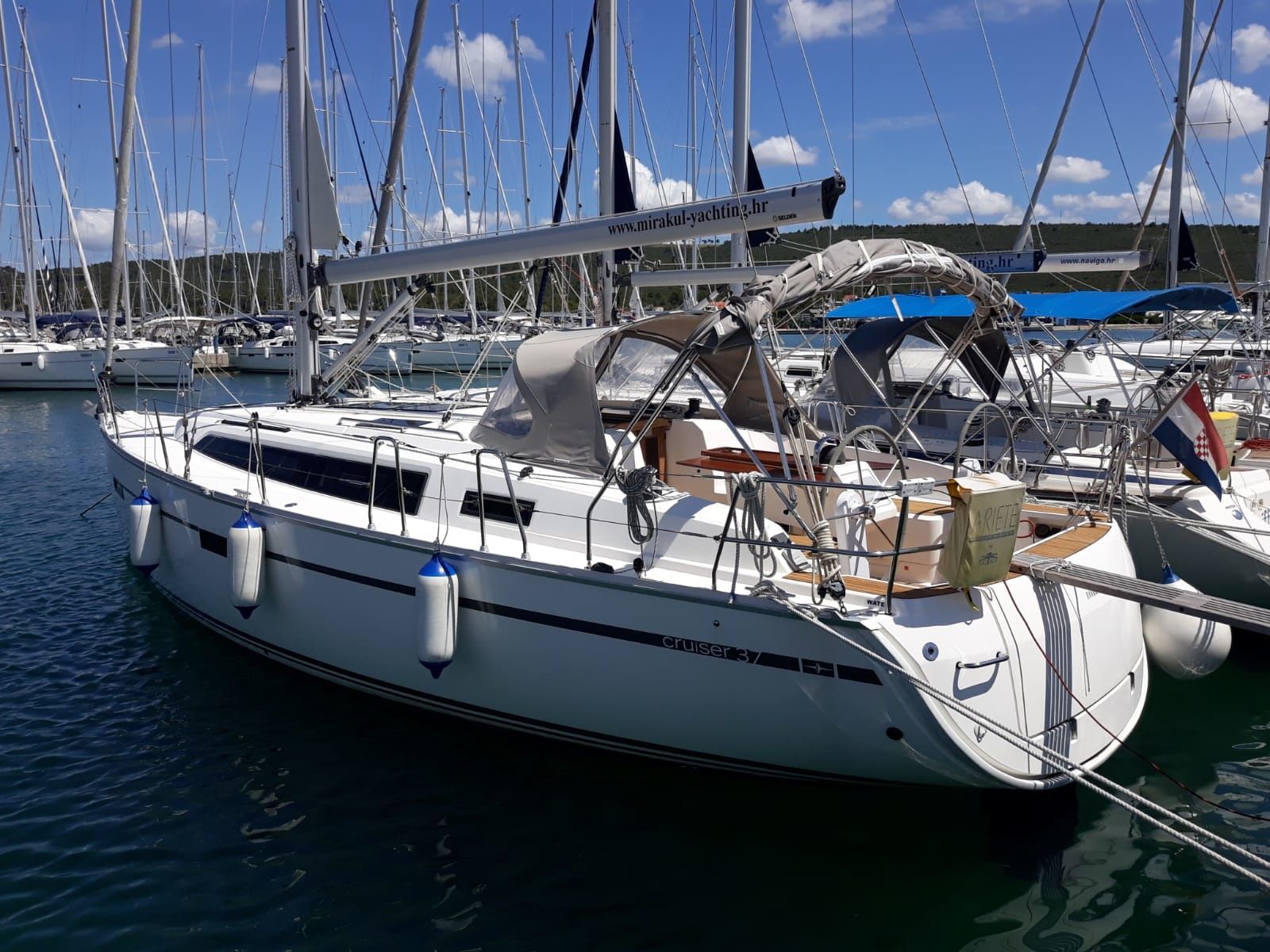 Bavaria Cruiser 37 | Misac