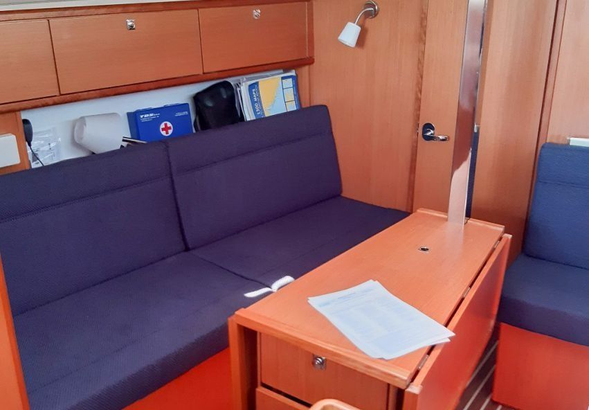 Bavaria Cruiser 34 | Breeze