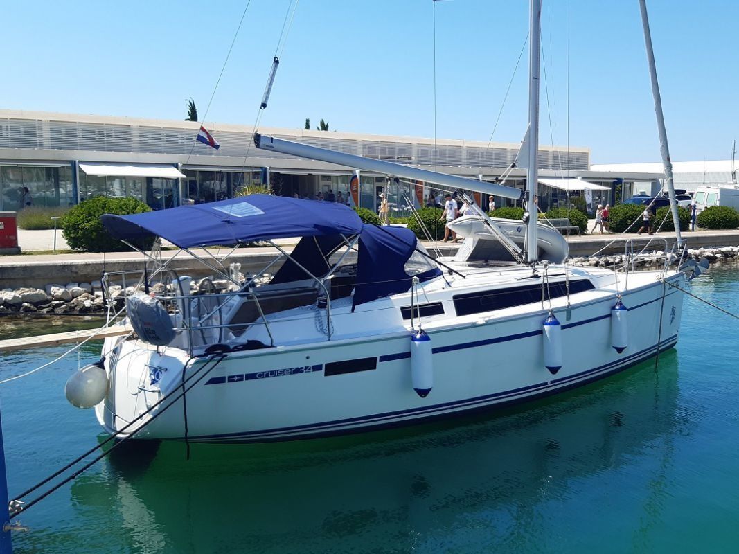 Bavaria Cruiser 34 | Breeze
