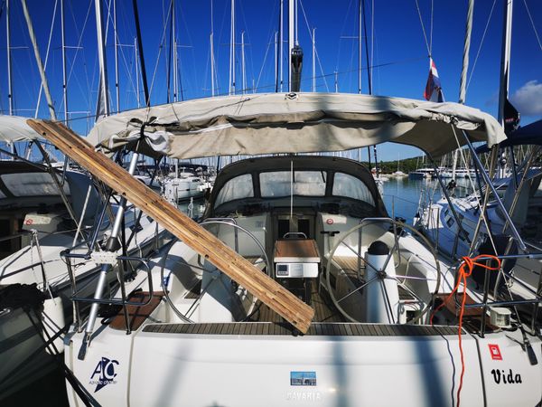 Bavaria Cruiser 40 | Vida